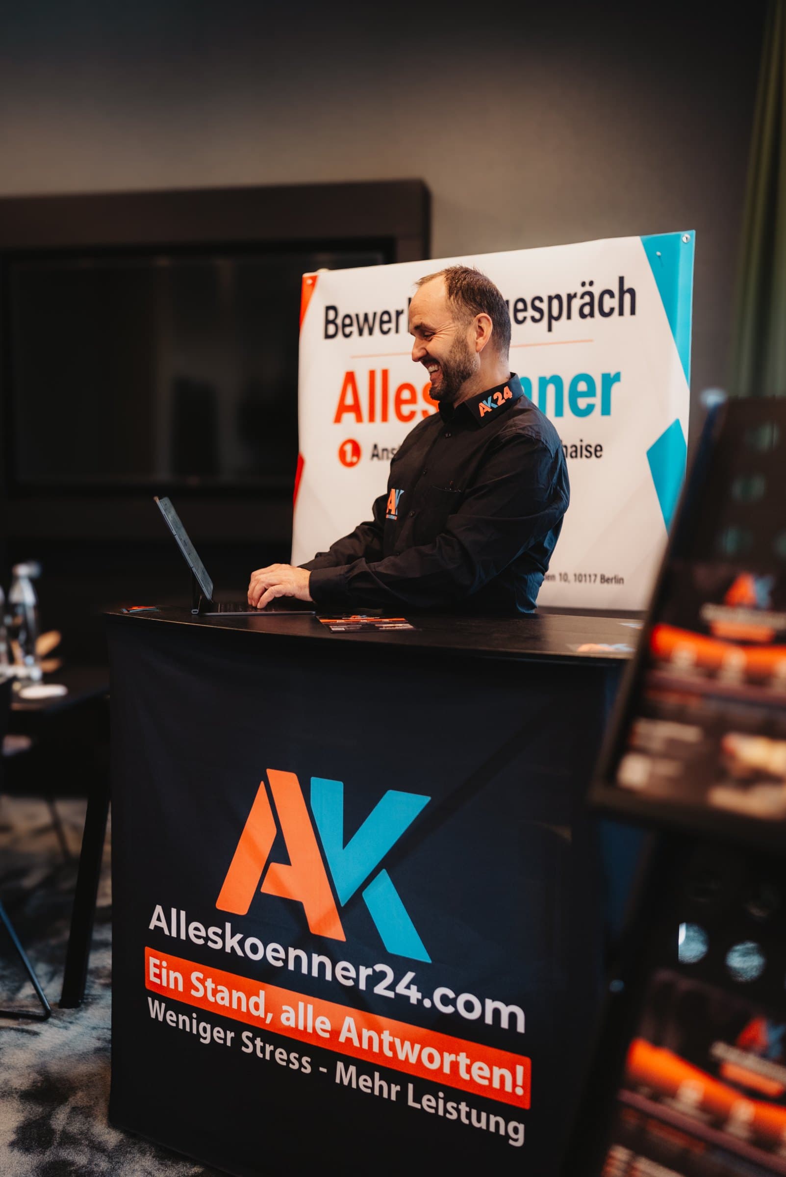 Markus Brauchle am Stand – Disposition Alleskoenner24 Berlin
